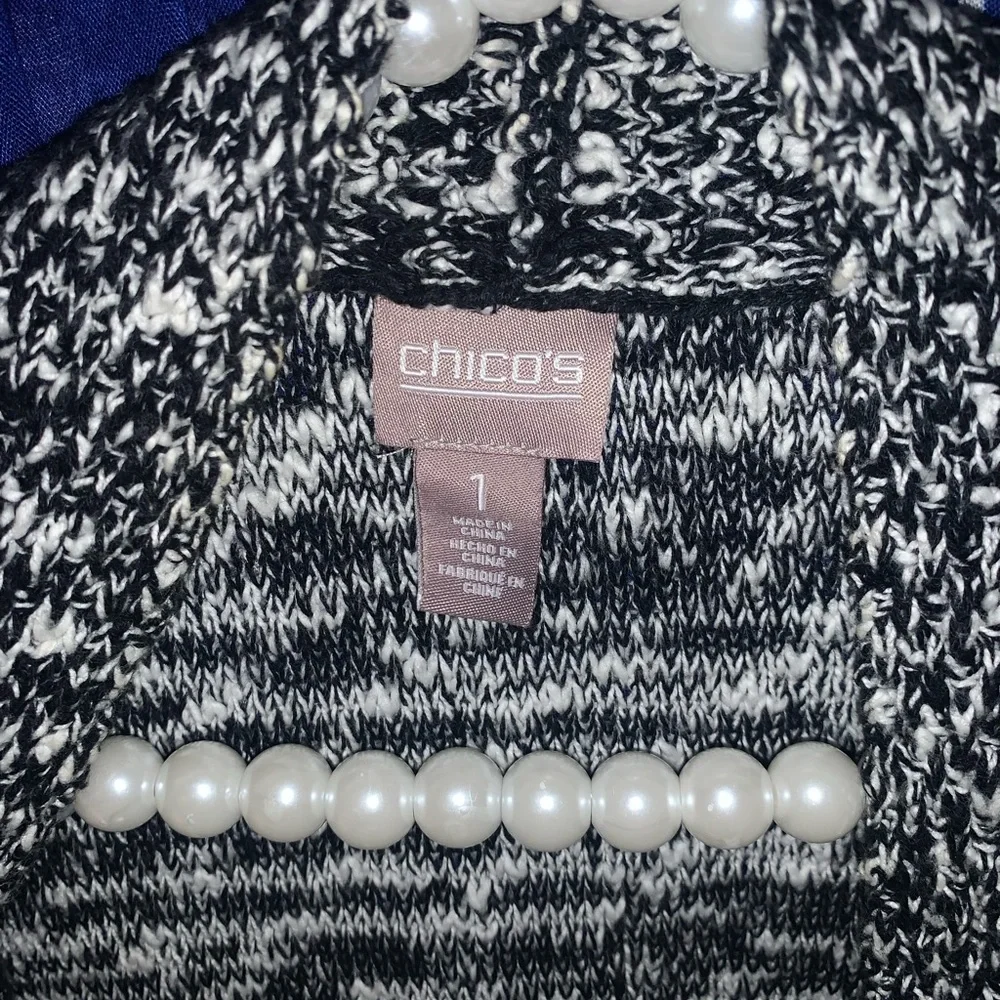 Chico’s cardigan size 1 - Picture 2 of 2